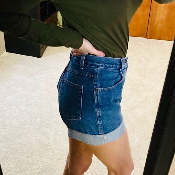 GITANO Vintage 90’s High Waisted Jean Shorts. - Picture 8 of 9